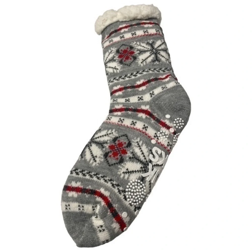 NWT Muk Luks Women Cabin Socks Snow Flake Pattern One Size Fits Most